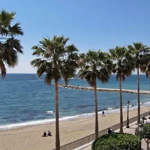 Nuevo Y Lujoso En Centro A Pie De Playa 625 , Marbella España